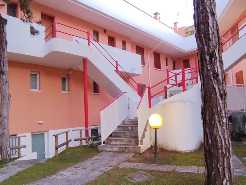 Trilocale in Vendita a Lignano Sabbiadoro, zona Lignano Pineta, 340'000&euro;, 83 m², arredato