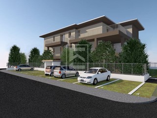 Trilocale in Vendita a Desenzano del Garda, 271'000&euro;, 105 m²