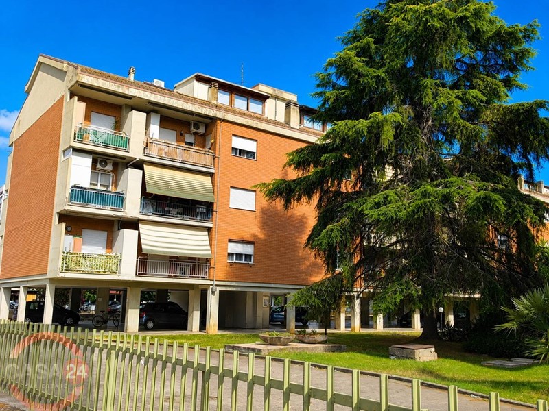 Quadrilocale in Vendita a Latina, 189'000&euro;, 89 m²