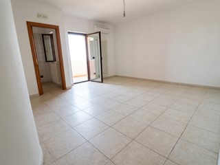 Trilocale in Vendita a Turi, 110'000&euro;, 80 m², con Box