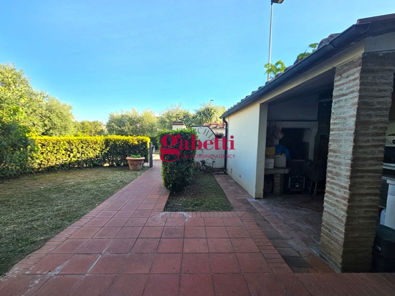Appartamento in Vendita a Firenze, 560'000&euro;, 174 m²