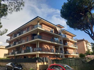 Trilocale in Vendita a Tivoli, zona Tivoli Terme, 93'000&euro;, 43 m²