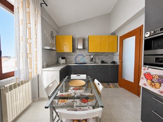 Trilocale in Affitto a Catanzaro, zona CZ Lido Giovino, 600&euro;, 80 m², arredato