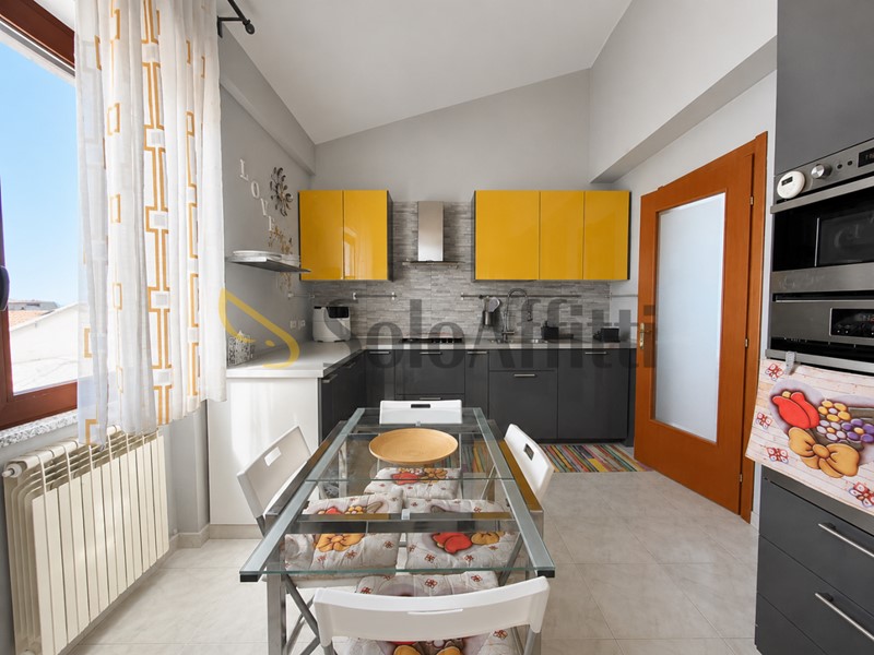 Trilocale in Affitto a Catanzaro, zona Giovino, 600&euro;, 80 m², arredato