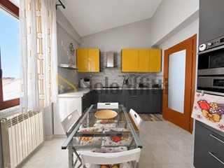 Trilocale in Affitto a Catanzaro, zona Giovino, 600&euro;, 80 m², arredato