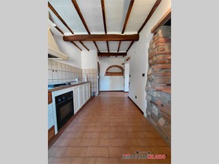 Quadrilocale in Vendita a Casole d'Elsa, 115'000&euro;, 74 m²