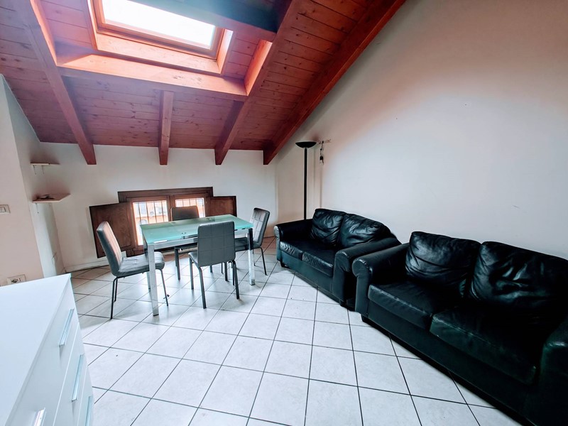 Trilocale in Affitto a Milano, 1'600&euro;, 98 m²