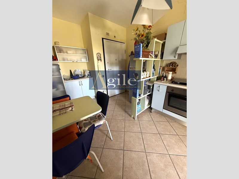 Trilocale in Vendita a Martinsicuro, 130'000&euro;, 82 m²