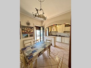 Appartamento in Vendita a San Felice Circeo, 290'000&euro;, 160 m²