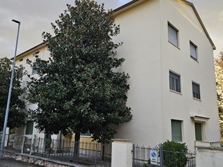 Appartamento in Vendita a Jesi, 138'000&euro;, 100 m²