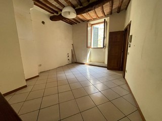 Trilocale in Vendita a Poggibonsi, 88'000&euro;, 50 m², arredato