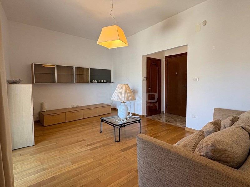 Trilocale in Affitto a Siracusa, 620&euro;, 105 m²