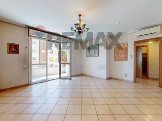 Trilocale in Vendita a Milano, 318'000&euro;, 96 m²
