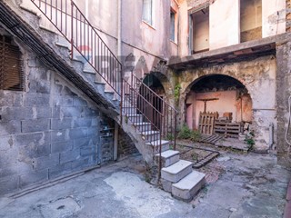 Bilocale in Vendita a Acireale, 30'000&euro;, 60 m²