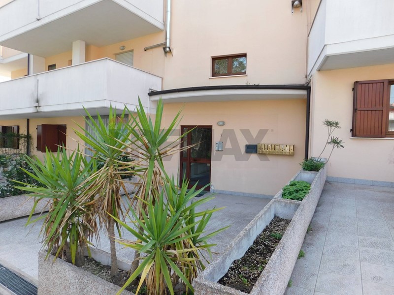 Appartamento in Vendita a Collecorvino, 108'000&euro;, 114 m²