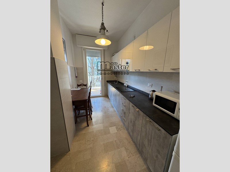 Appartamento in Affitto a Treviso, 1'200&euro;, 100 m², con Box