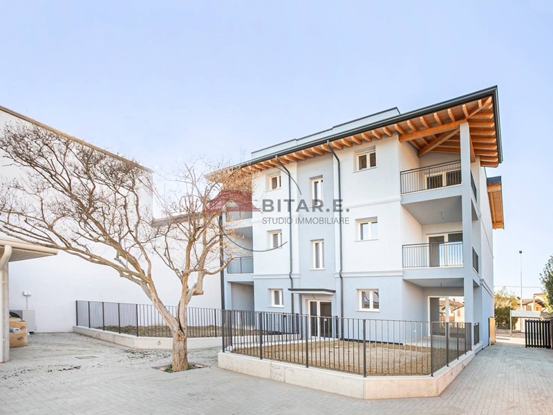 Trilocale in Affitto a Lograto, 800&euro;, 109 m²