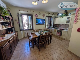 Trilocale in Vendita a Civitavecchia, 185'000&euro;, 75 m²
