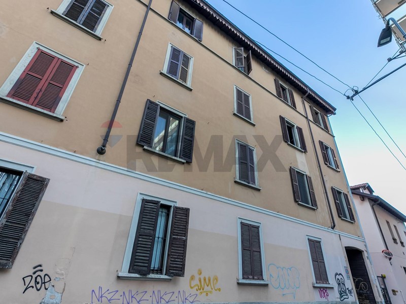 Attico in Vendita a Milano, 220'000&euro;, 45 m²