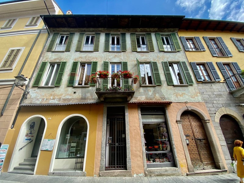 Quadrilocale in Vendita a Cannobio, 340'000&euro;, 160 m²