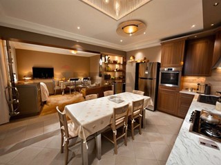 Quadrilocale in Vendita a Cannobio, 340'000&euro;, 160 m²