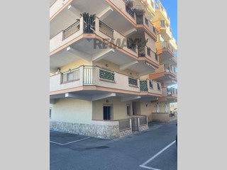 Trilocale in Vendita a Santa Teresa di Riva, 110'000&euro;, 79 m²