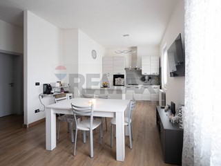 Appartamento in Vendita a Maiolati Spontini, 150'000&euro;, 95 m²