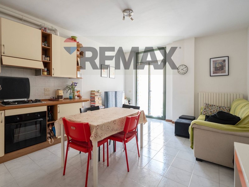 Bilocale in Vendita a Jesi, 90'000&euro;, 50 m²