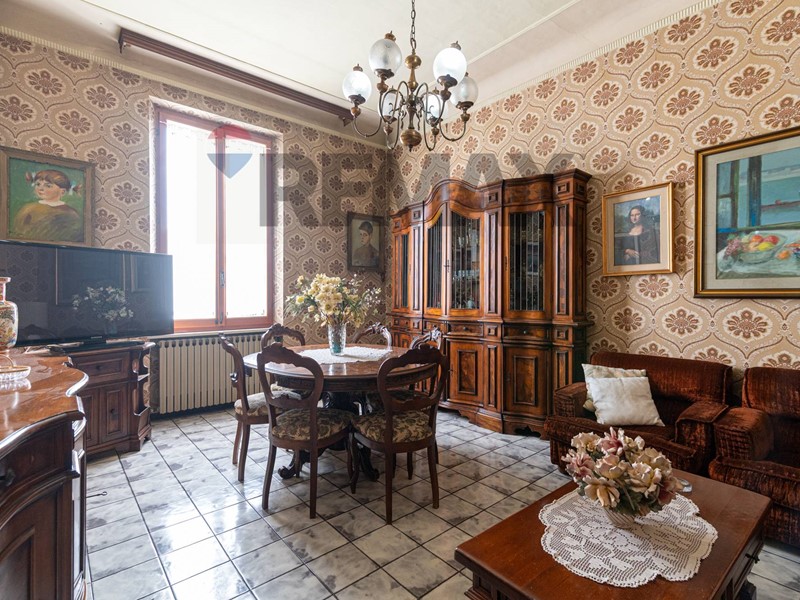 Appartamento in Vendita a Jesi, 145'000&euro;, 187 m²