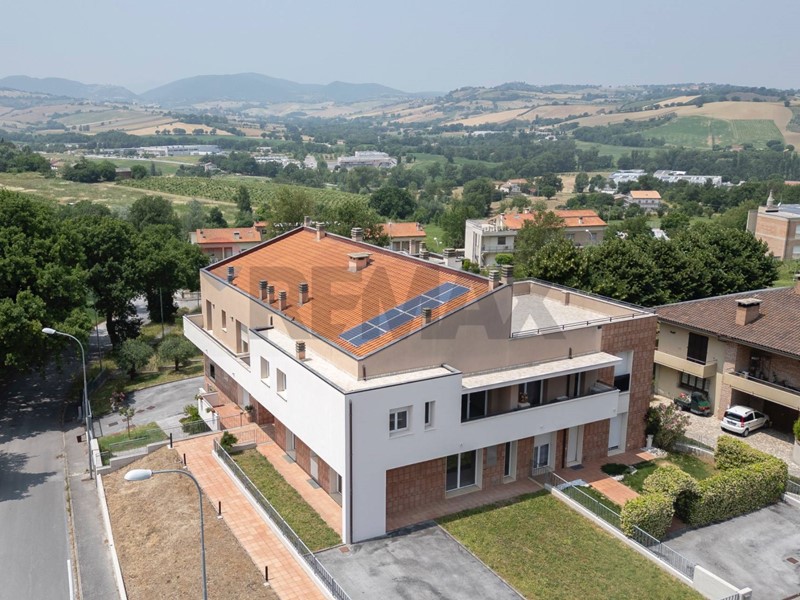 Quadrilocale in Vendita a Serra de' Conti, 185'000&euro;, 70 m²
