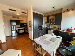 Bilocale in Vendita a Alzano Lombardo, 108'000&euro;, 80 m²