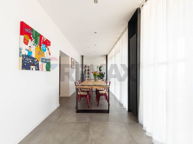 Trilocale in Vendita a Bergamo, 269'000&euro;, 138 m²