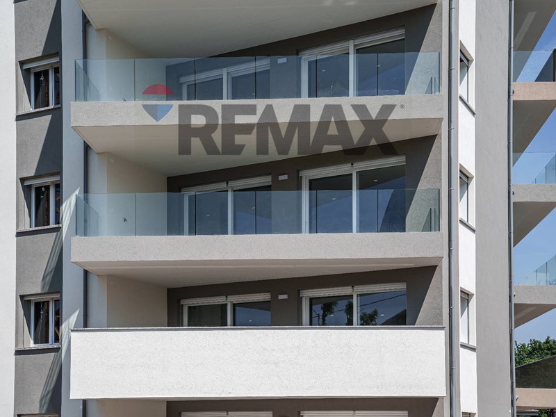 Quadrilocale in Vendita a Bergamo, 336'000&euro;, 152 m²