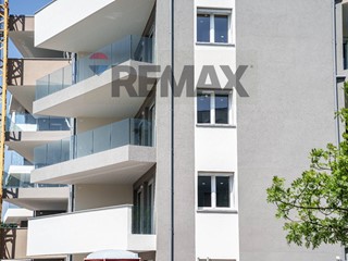 Quadrilocale in Vendita a Bergamo, 350'000&euro;, 152 m²