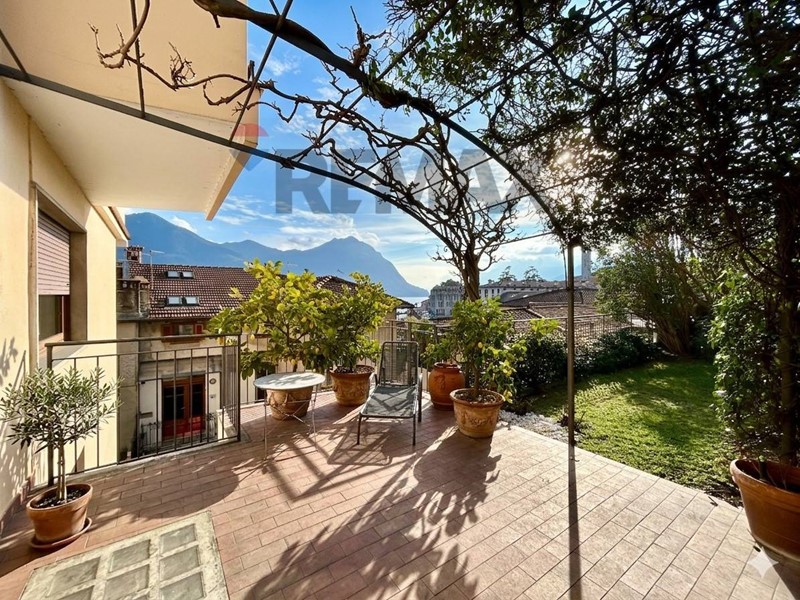 Quadrilocale in Affitto a Lovere, 700&euro;, 160 m²