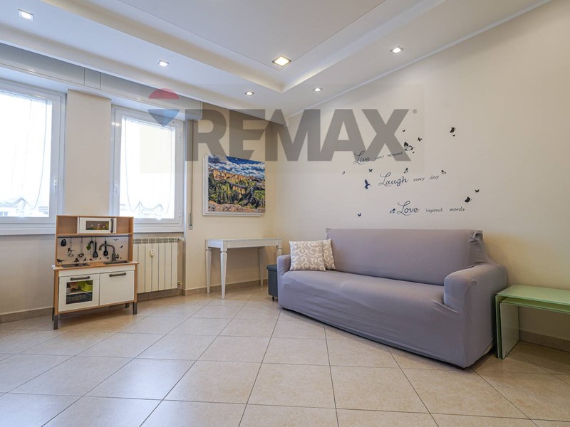 Quadrilocale in Vendita a Sovico, 197'000&euro;, 117 m²