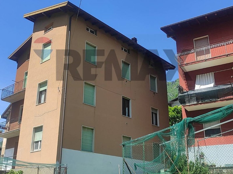 Appartamento in Vendita a Angolo Terme, 76'000&euro;, 220 m²