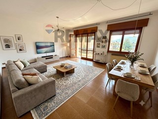 Quadrilocale in Vendita a Sovere, 158'000&euro;, 180 m²