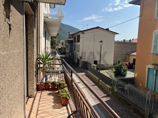 Quadrilocale in Vendita a Ranzanico, 65'000&euro;, 85 m²