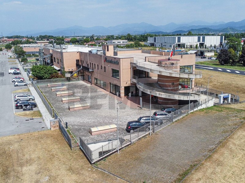 Monolocale in Vendita a Cavernago, 2860 m²