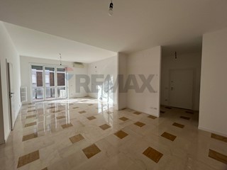 Quadrilocale in Vendita a Bergamo, 460'000&euro;, 145 m²