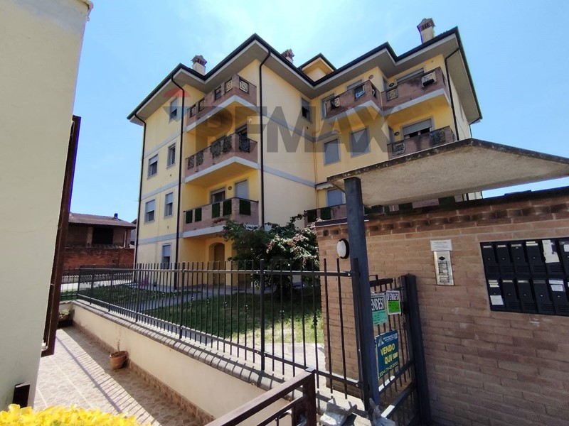 Trilocale in Vendita a Sant'Angelo Lodigiano, 89'000&euro;, 104 m²
