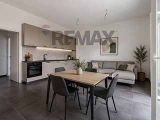 Bilocale in Vendita a Inverigo, 89'000&euro;, 68 m²