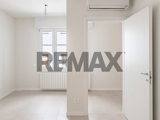 Bilocale in Vendita a San Donato Milanese, 195'000&euro;, 52 m²