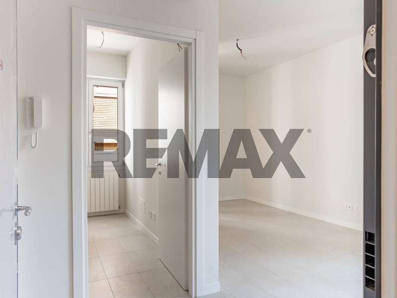 Bilocale in Vendita a San Donato Milanese, 235'000&euro;, 59 m²