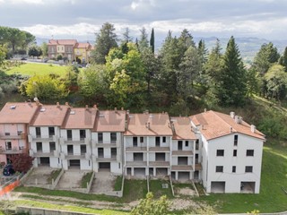 Appartamento in Vendita a Castelleone di Suasa, 48'000&euro;, 120 m²