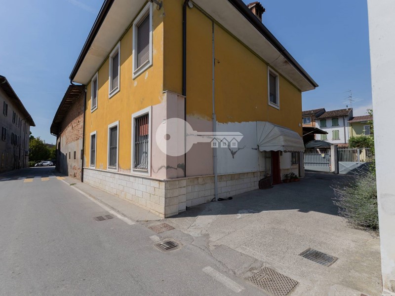 Trilocale in Vendita a Gottolengo, 109'000&euro;, 110 m²