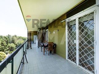 Bilocale in Vendita a Roma, 189'000&euro;, 84 m²