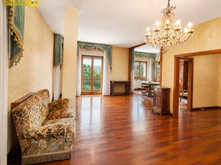 Appartamento in Vendita a Teramo, 119'000&euro;, 181 m²