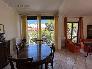 Quadrilocale in Affitto a Riccione, 4'000&euro;, 120 m²